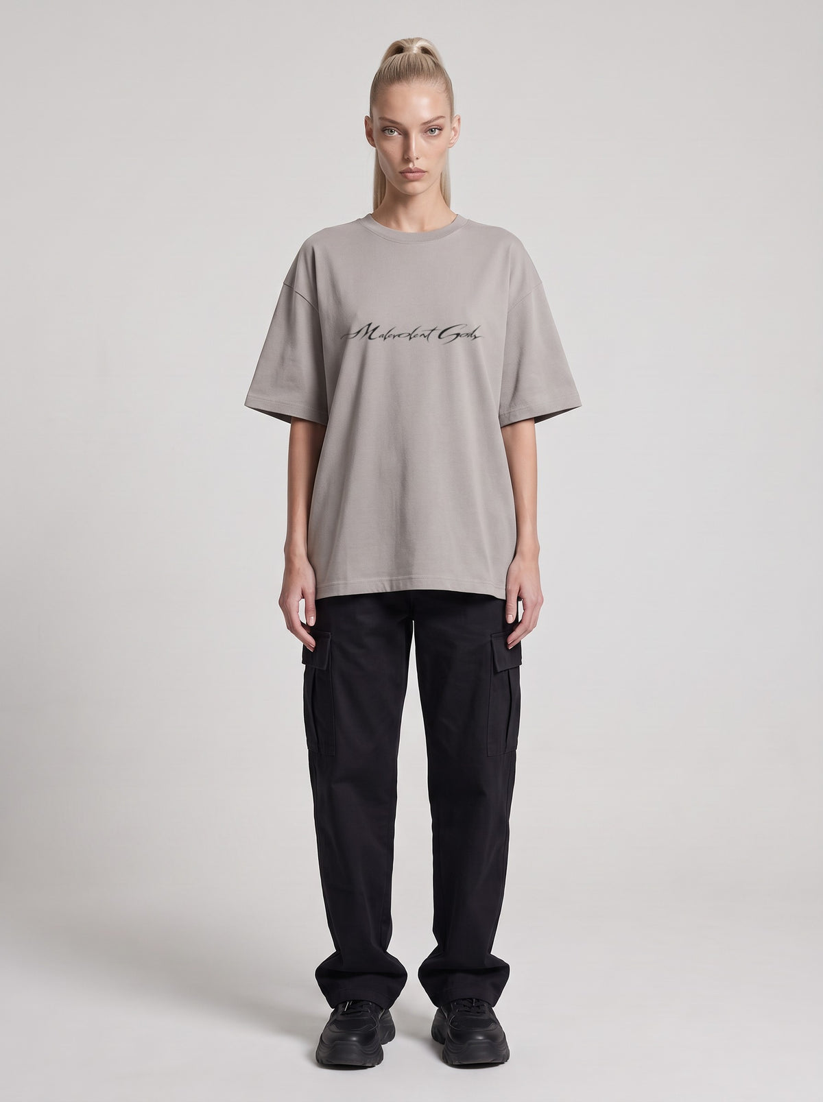 UFO-gatan — Drop Shoulder T-Shirt in Light Gray, front, worn by female model